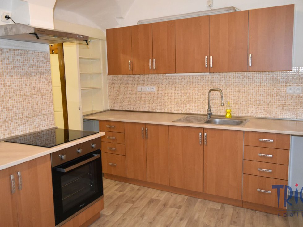 Pronájem bytu 2+1 72 m², Jaroměř