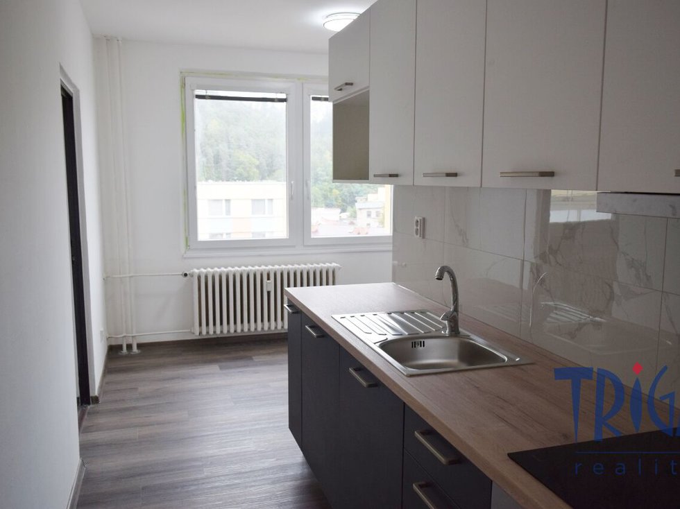 Pronájem bytu 3+1 70 m², Úpice