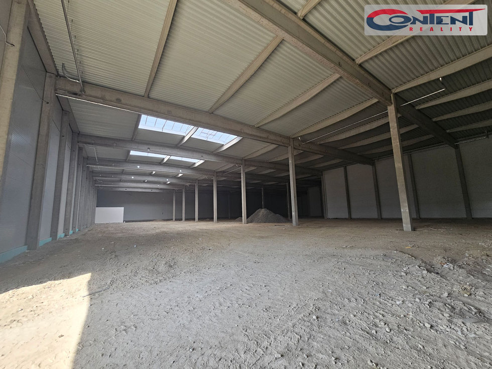Pronájem výrobního objektu 6000 m², Ovčáry