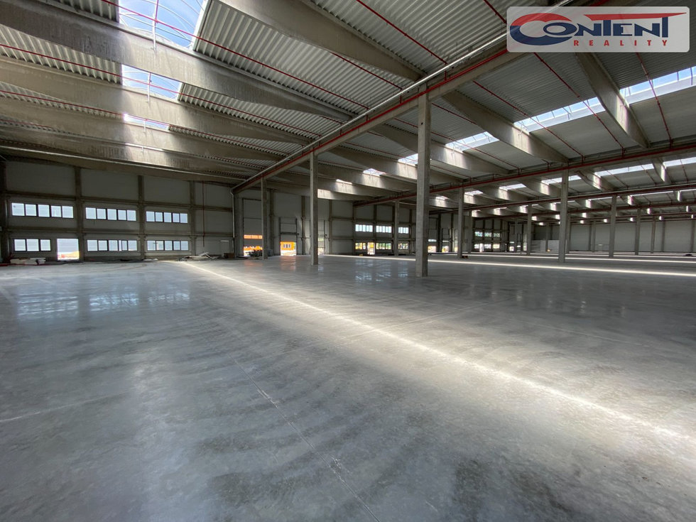 Pronájem výrobního objektu 13440 m², Hranice
