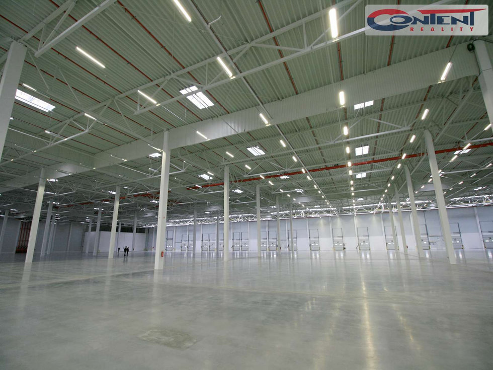 Pronájem skladu 5063 m², Syrovice