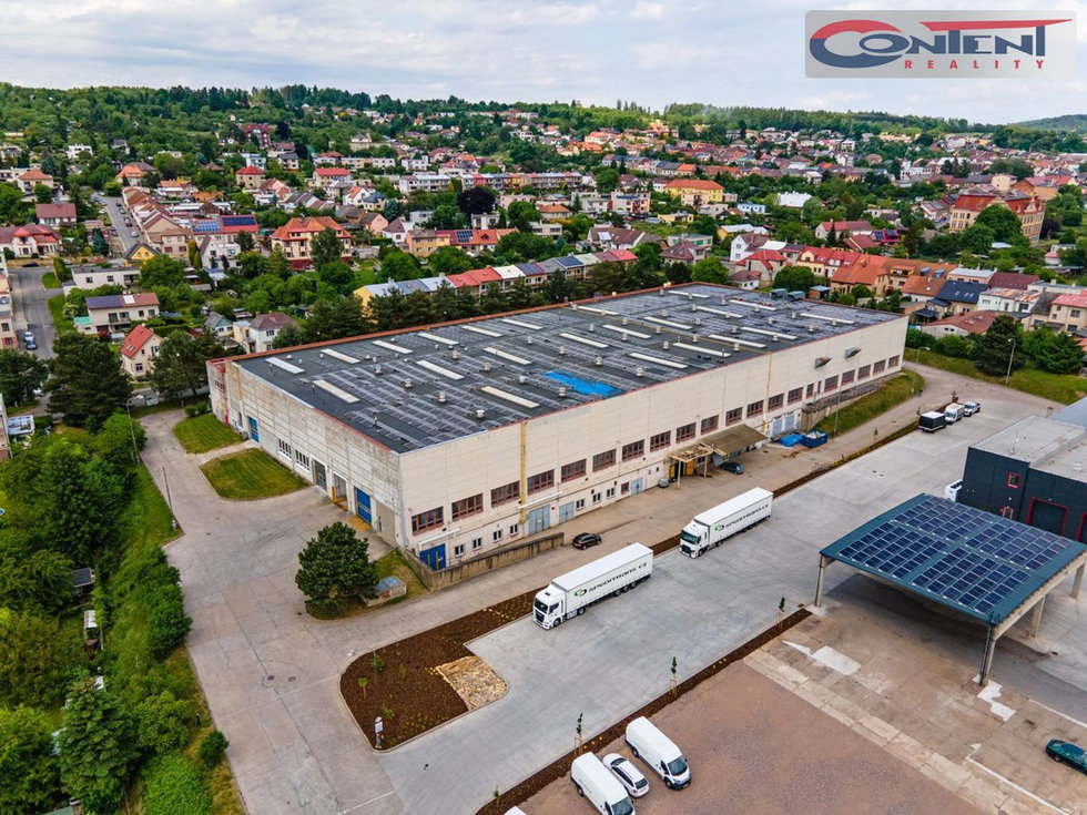 Pronájem výrobního objektu 3400 m², Hořice