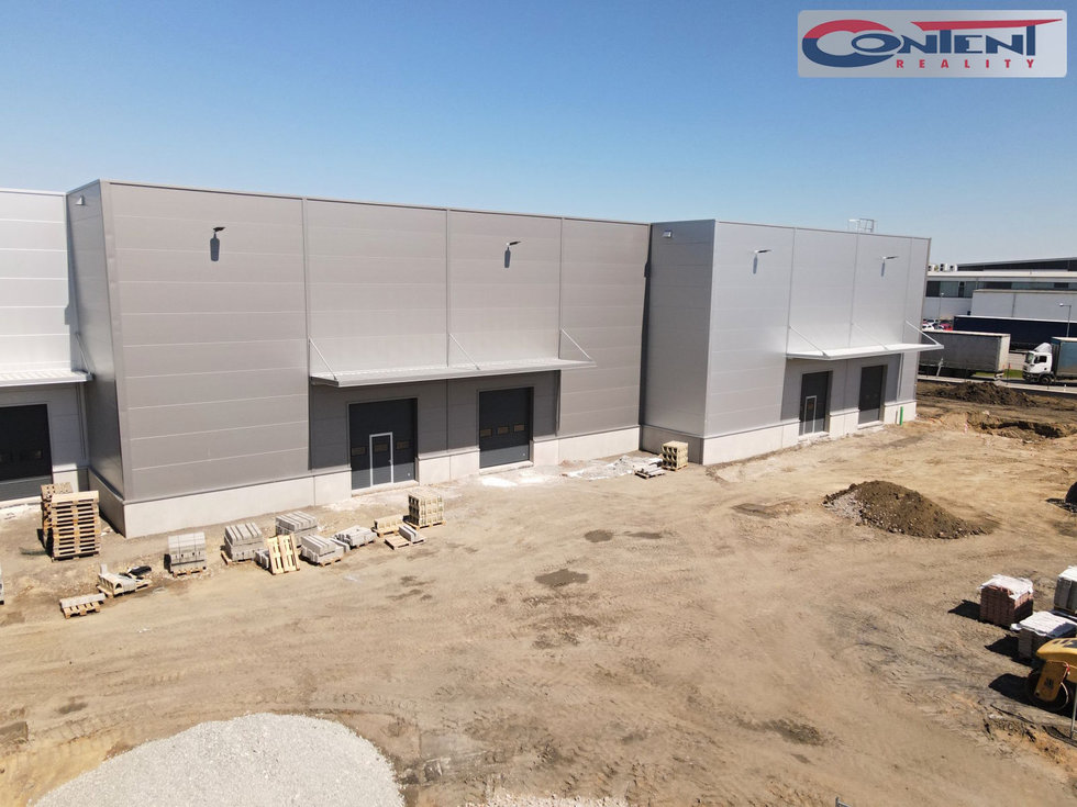 Pronájem skladu 2425 m², Řepov