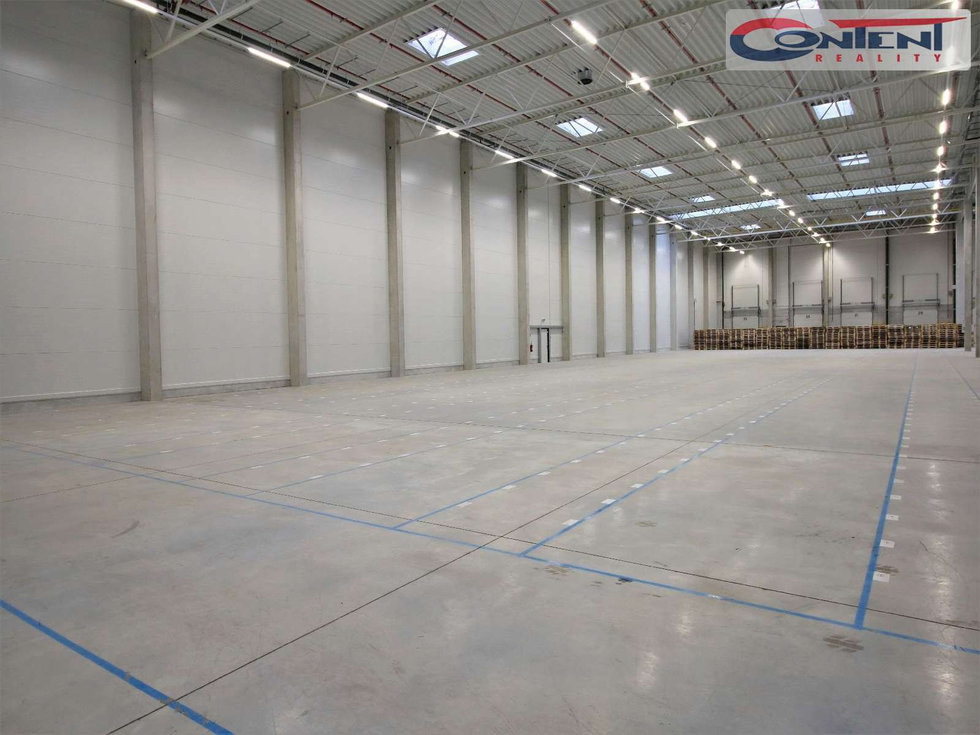 Pronájem skladu 10000 m², Jindřichův Hradec