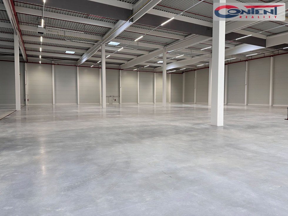 Pronájem skladu 3500 m², Myslinka