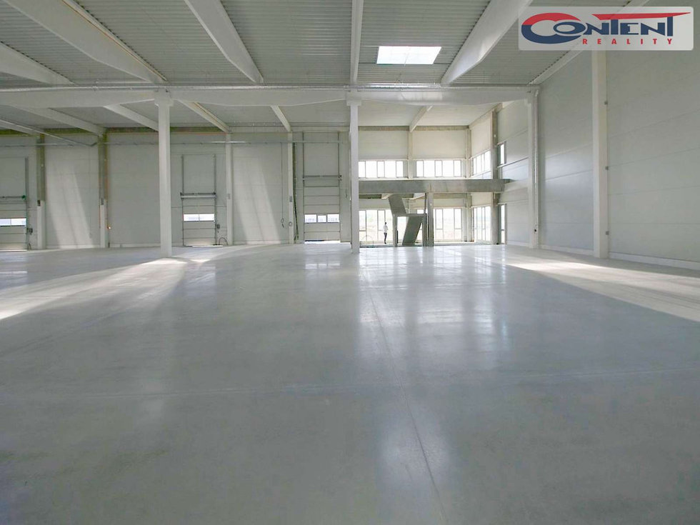 Pronájem skladu 1500 m², Tábor