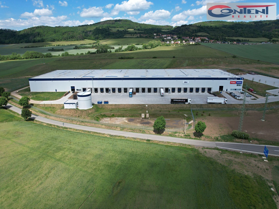Pronájem skladu 10000 m², Zdice