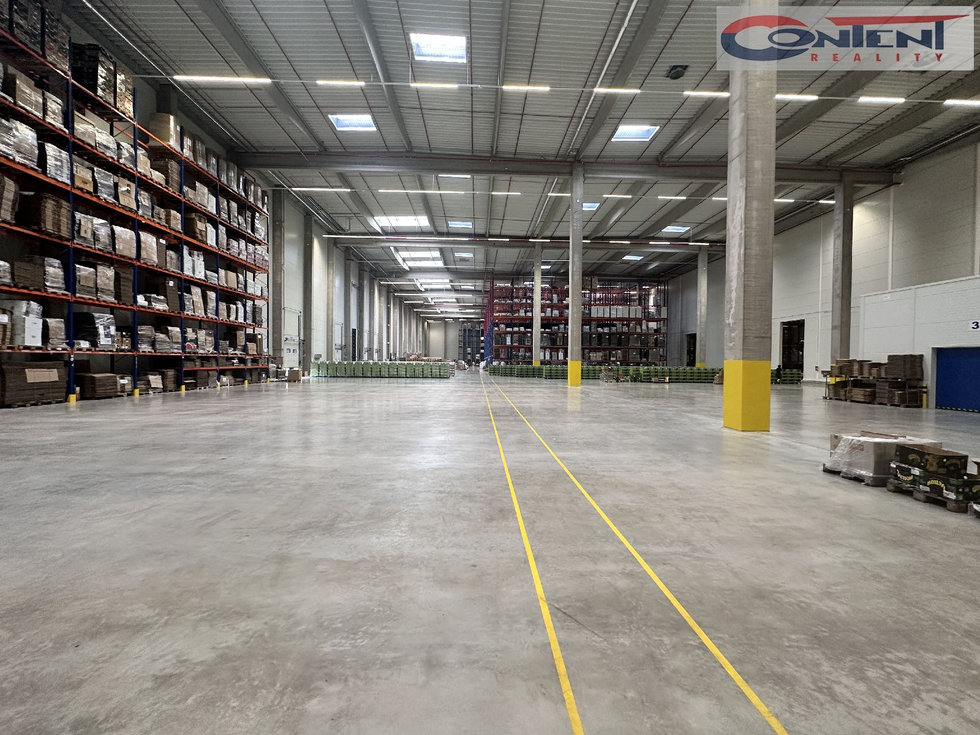 Pronájem výrobního objektu 3000 m², Hradec Králové