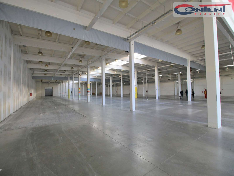 Pronájem skladu 2000 m², Liberec