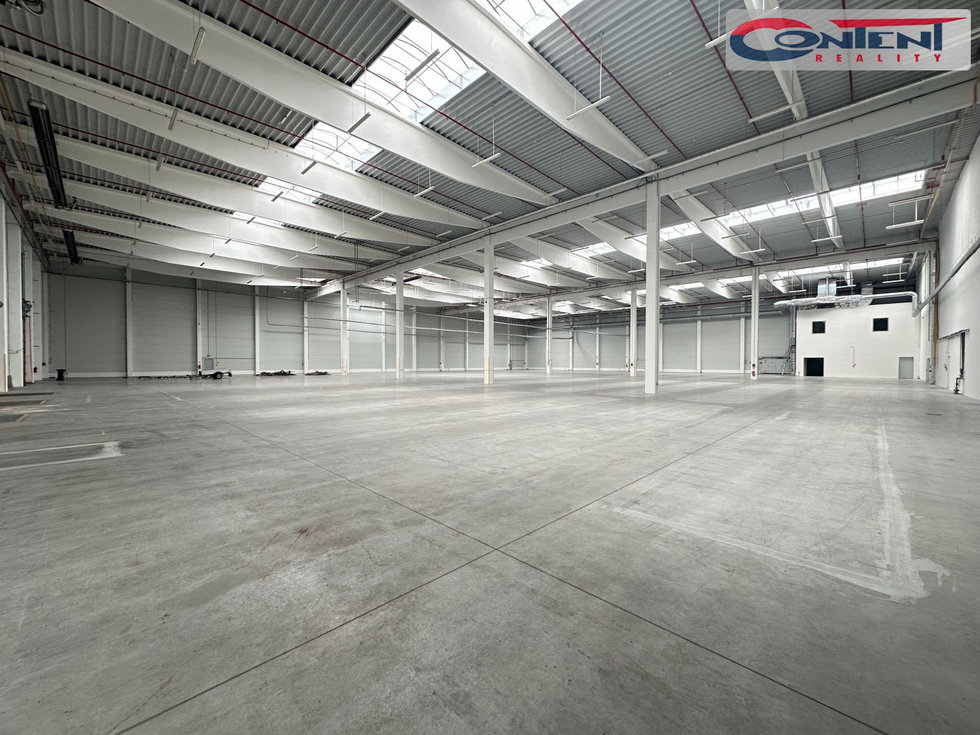 Pronájem skladu 6368 m², Přestanov