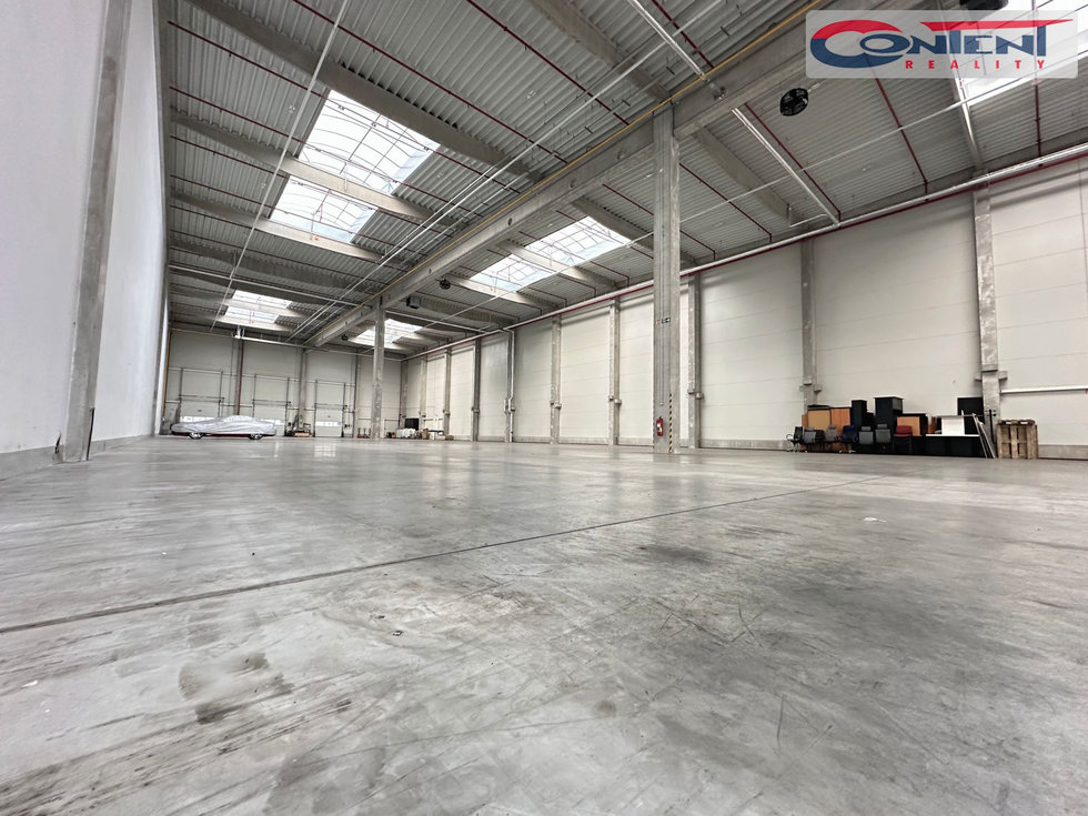 Pronájem výrobního objektu 1700 m², Zápy