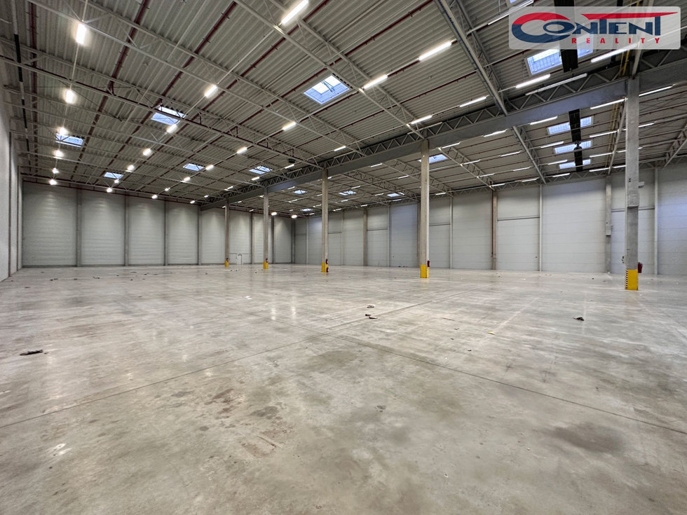 Pronájem skladu 16000 m², Hostivice