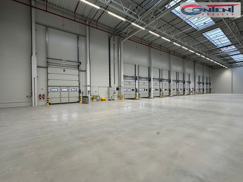 Pronájem skladu 12563 m², Ostředek