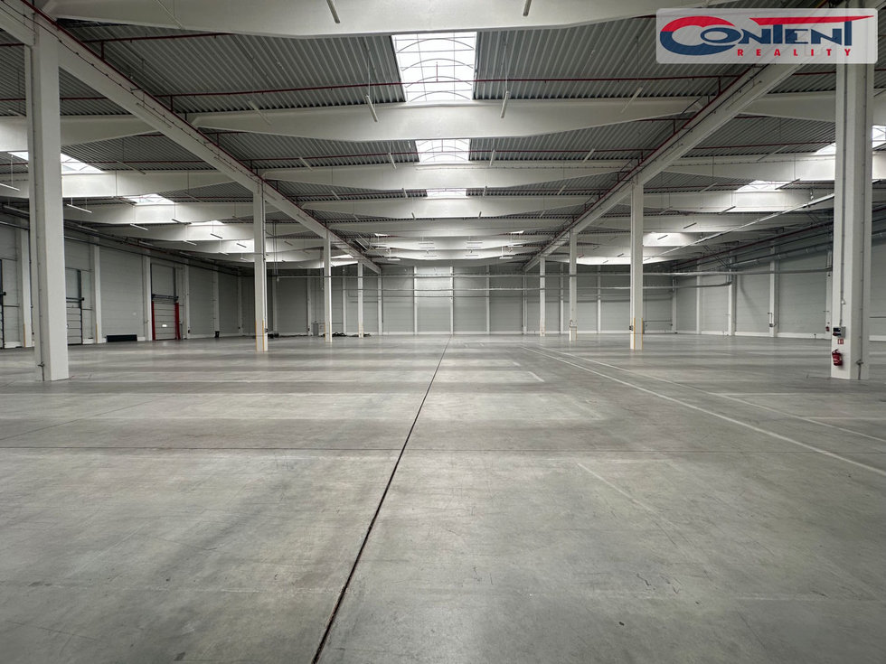 Pronájem výrobního objektu 4262 m², Přestanov