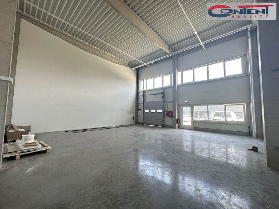 Pronájem výrobního objektu 560 m², Tuchoměřice