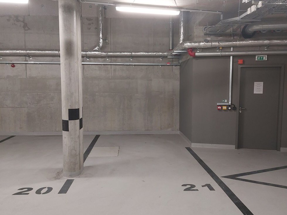 Pronájem parkovacího místa 2053 m², Ostrava