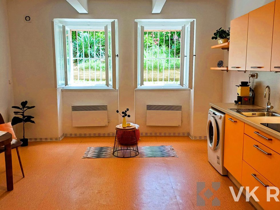 Prodej bytu 1+kk, garsoniery 32 m², Praha