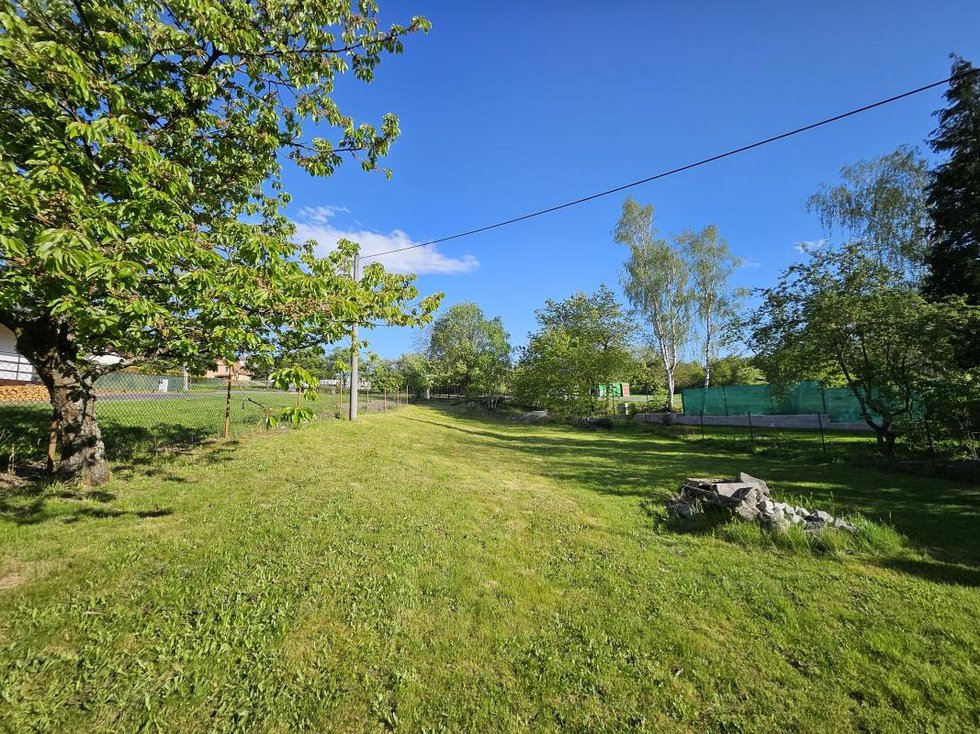 Prodej stavební parcely 1166 m², Břasy