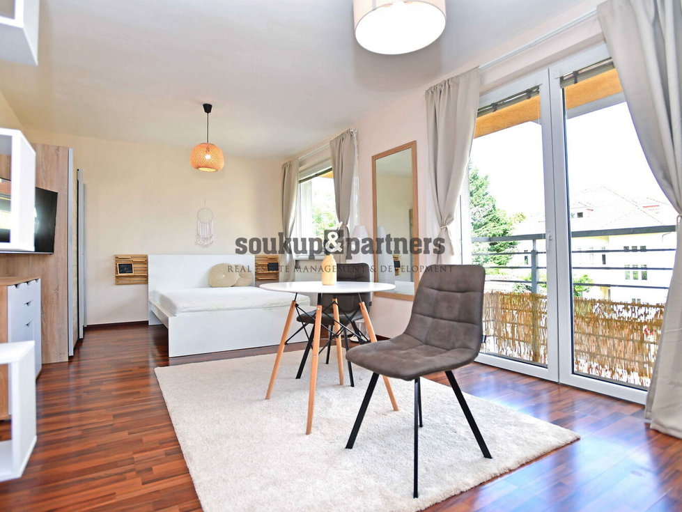 Pronájem bytu 1+kk, garsoniery 34 m², Praha