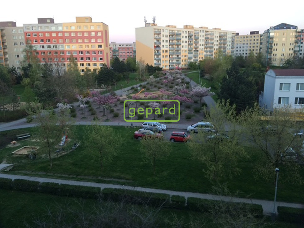 Pronájem bytu 3+kk 80 m², Praha