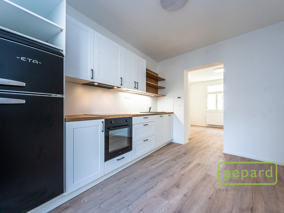 Pronájem bytu 1+1 32 m², Praha
