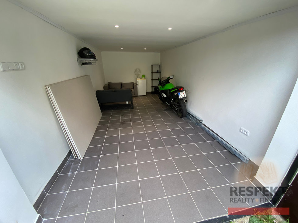 Prodej garáže 21 m², Kladno