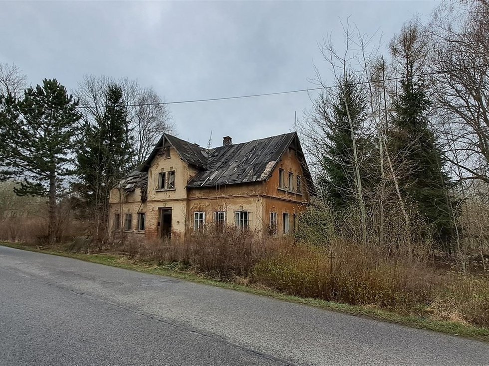 Prodej stavební parcely 5704 m², Jiříkov