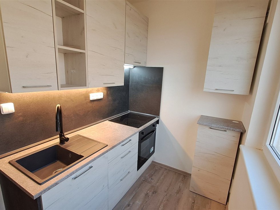 Pronájem bytu 1+1 34 m², Ústí nad Labem