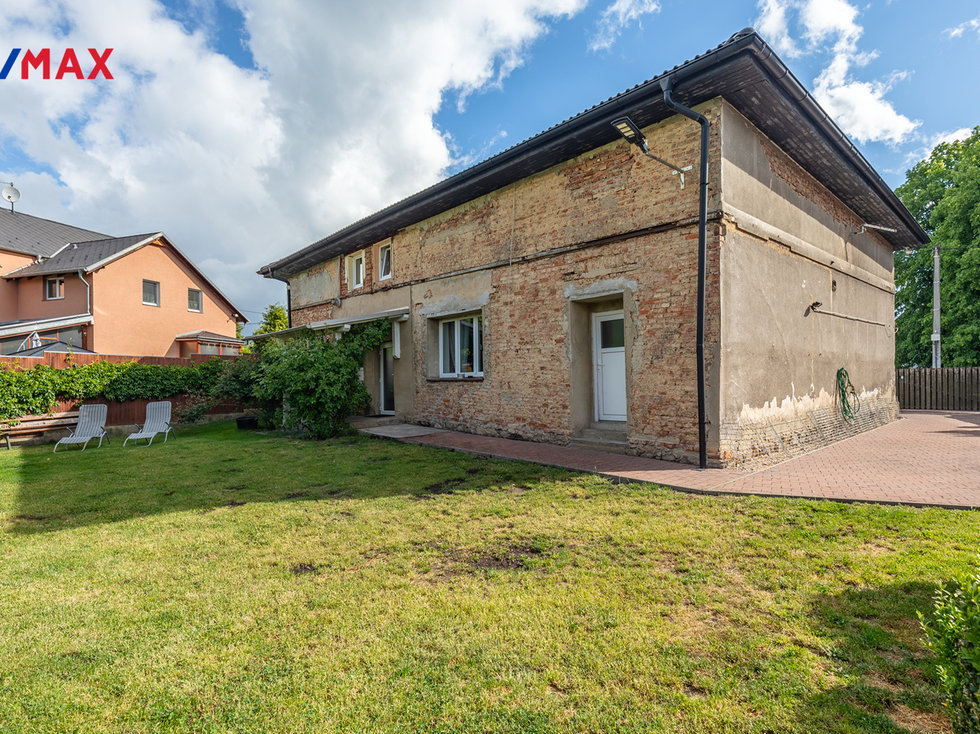 Prodej rodinného domu 300 m², Lom