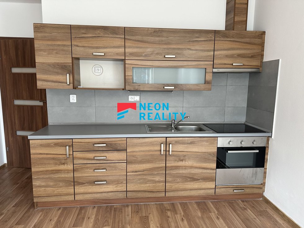 Pronájem bytu 2+kk 38 m², Ostrava