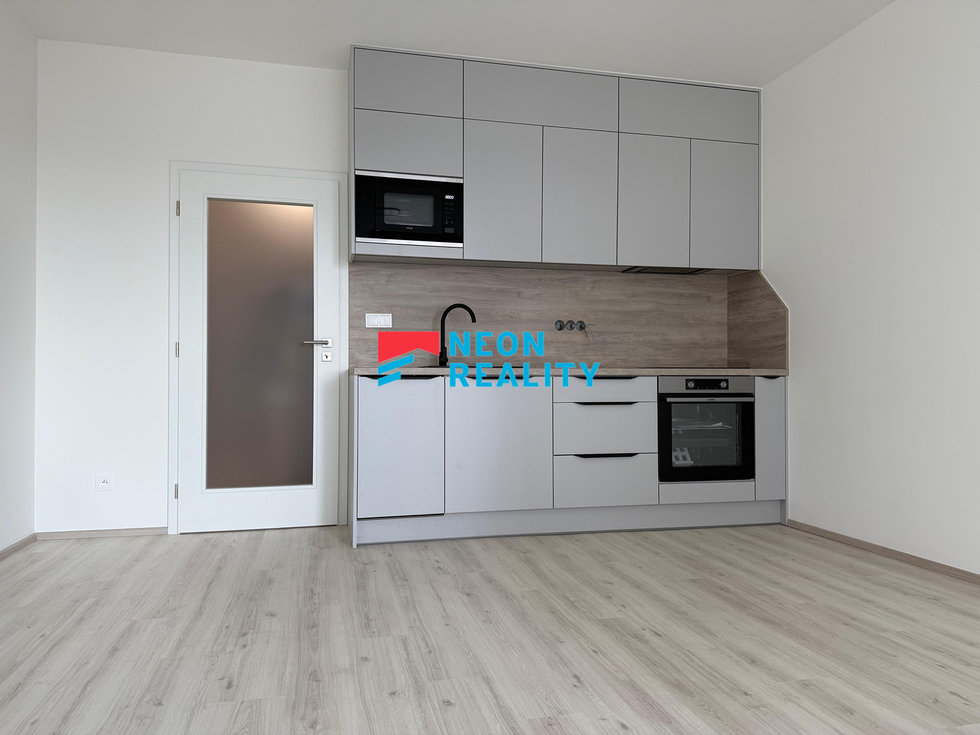 Pronájem bytu 1+kk, garsoniery 35 m², Opava