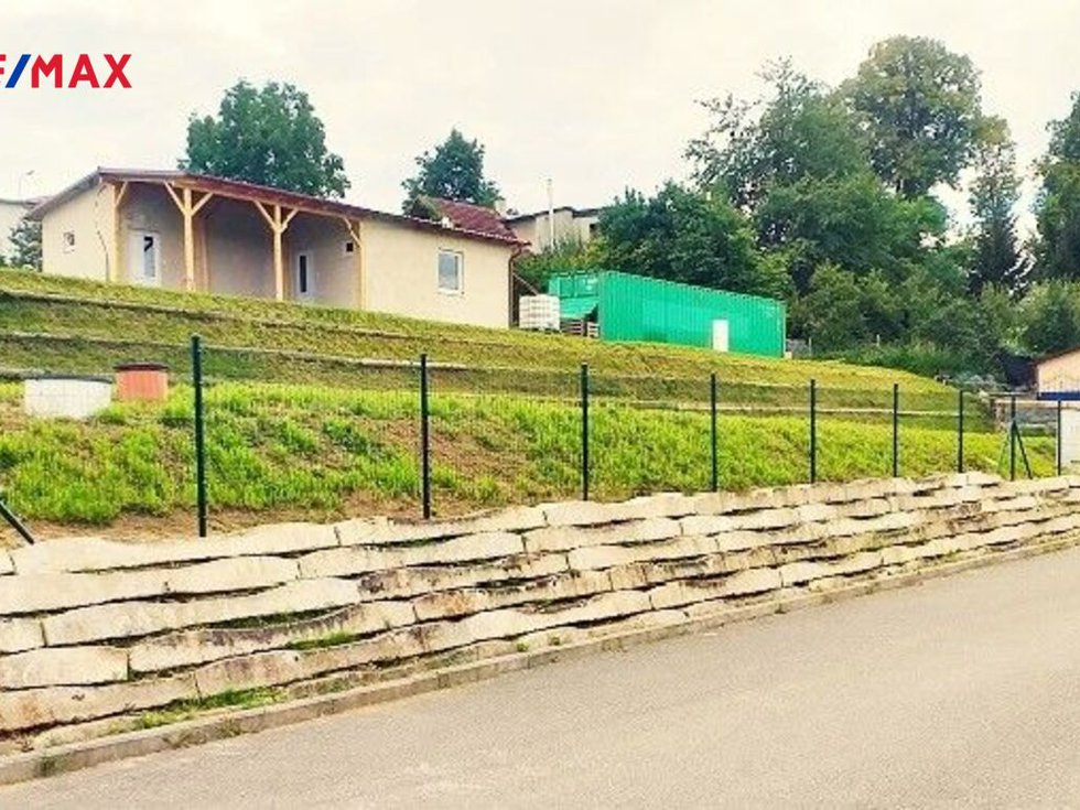 Pronájem zahrady 250 m², Dražice