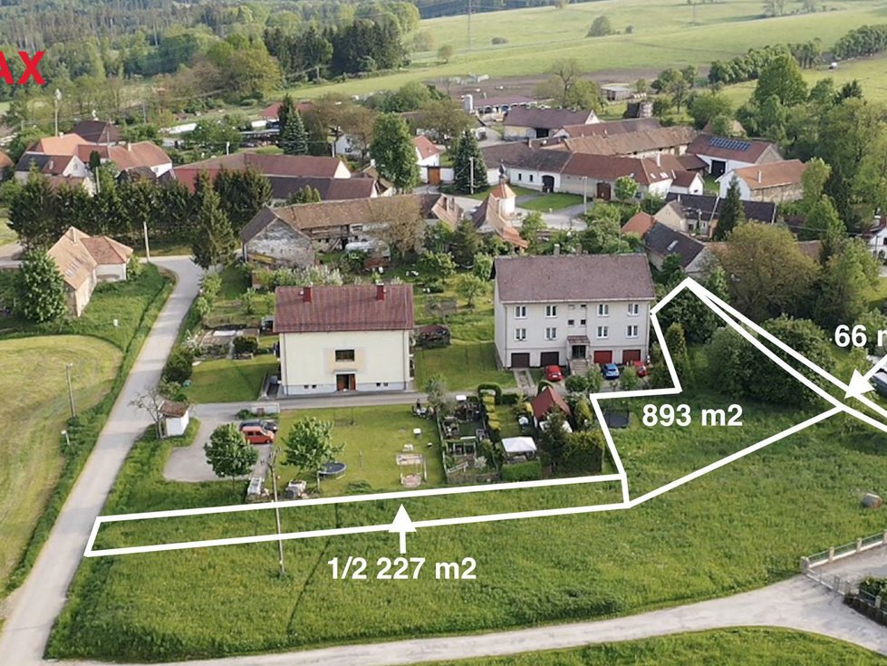 Prodej stavební parcely 1072 m², Strunkovice nad Blanicí