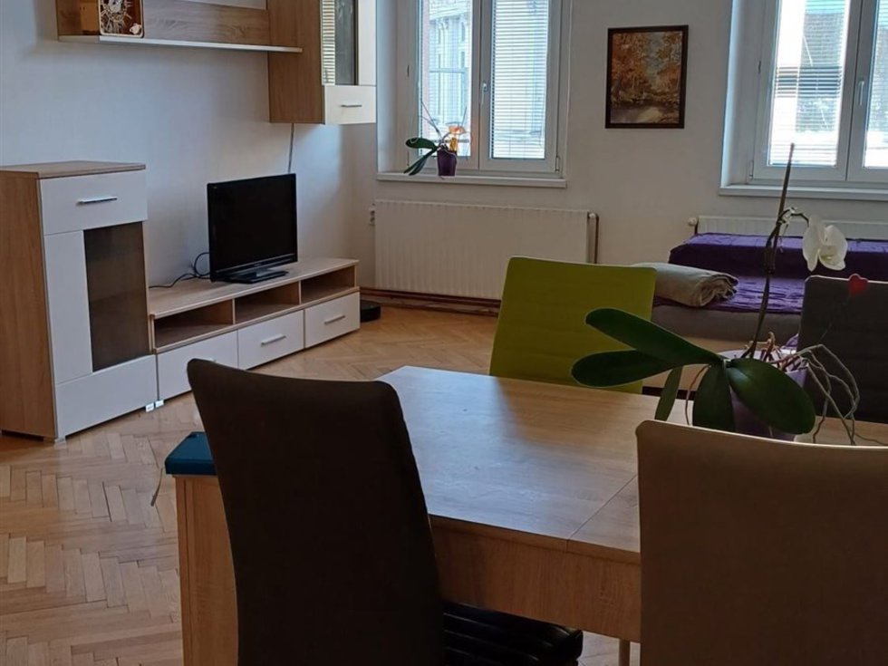 Prodej bytu 2+kk 70 m², Hradec Králové