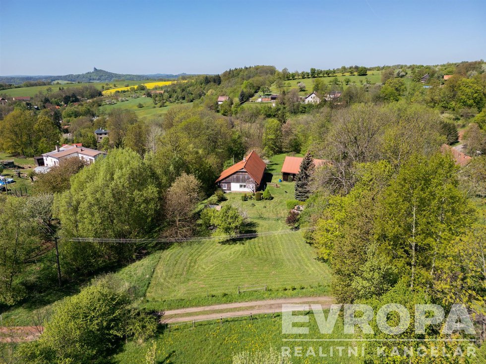 Prodej chalupy 130 m², Holenice