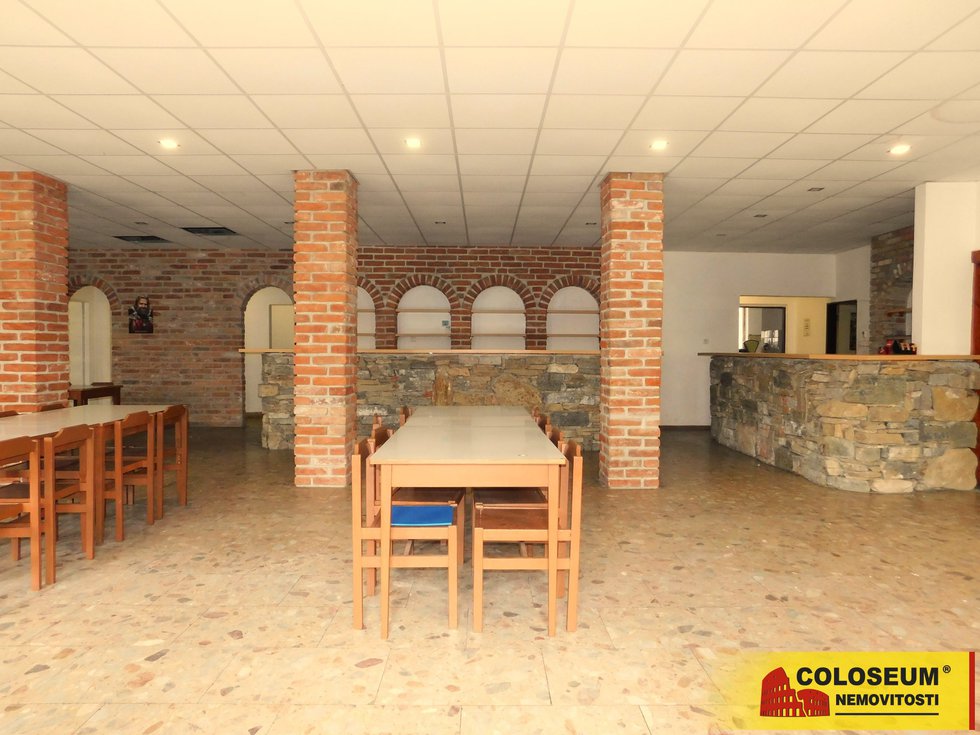 Restaurace, bar – Dobšice – prodej komerce