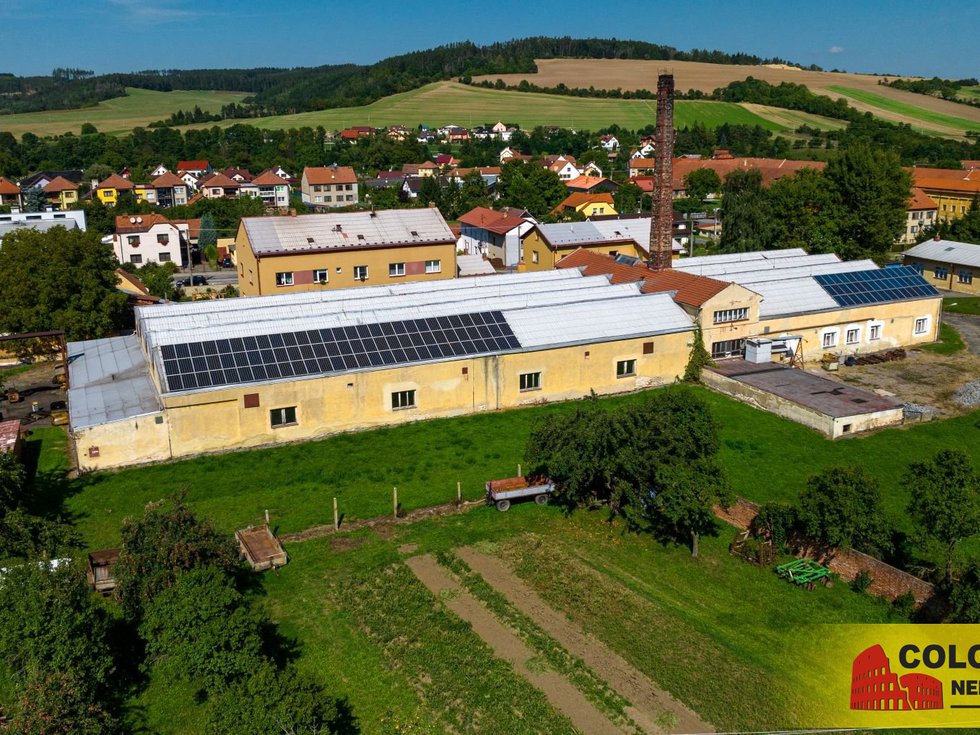 Pohled na areál –  Drnovice – pronájem komerce