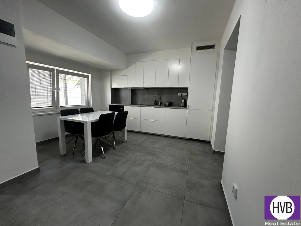 Pronájem bytu 3+kk 62 m², Praha