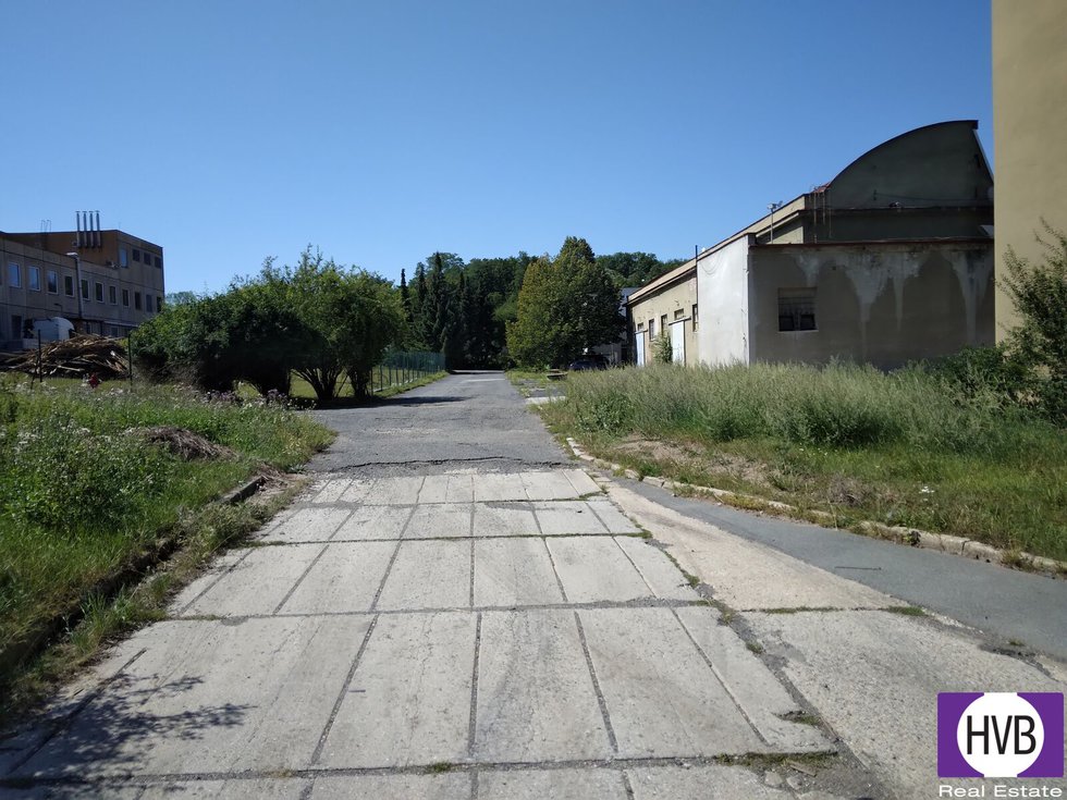 Pronájem skladu 646 m², Panenské Břežany