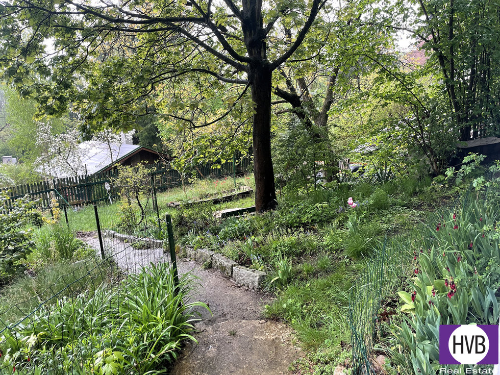 Prodej stavební parcely 401 m², Lety