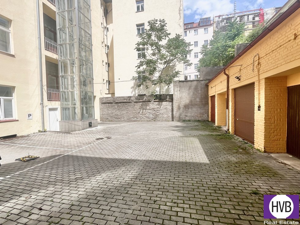 Prodej parkovacího místa 40 m², Praha