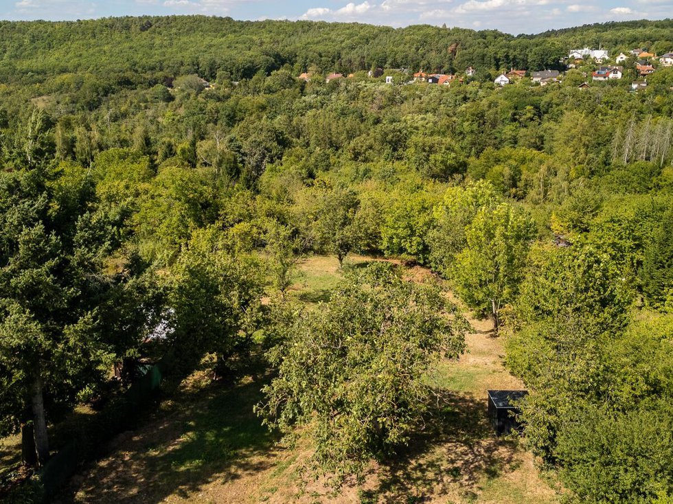 Prodej stavební parcely 1917 m², Praha