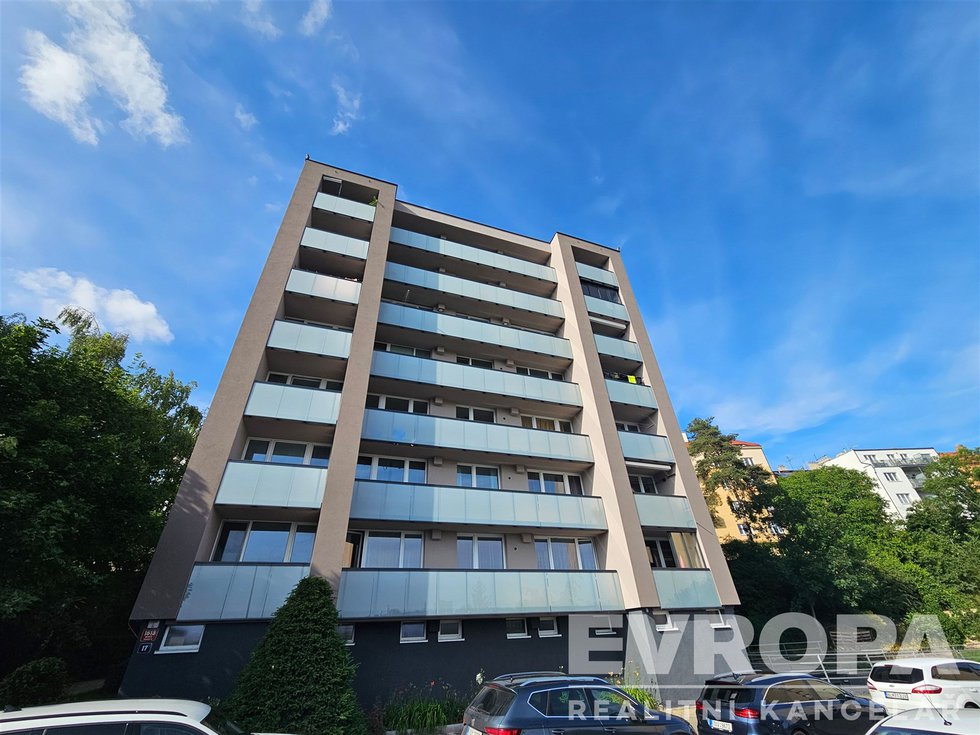 Pronájem bytu 3+kk 75 m², Praha