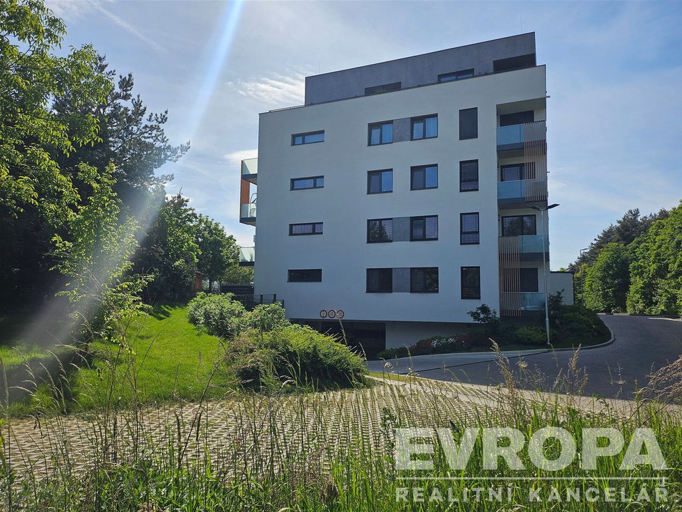 Pronájem bytu 1+kk, garsoniery 37 m², Praha
