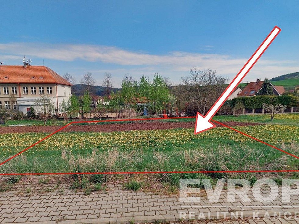 Prodej stavební parcely 1031 m², Koněprusy