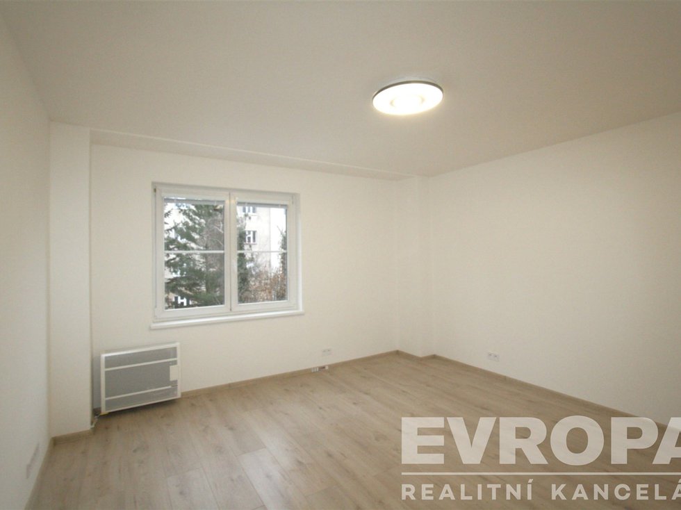 Pronájem bytu 2+kk 38 m², Praha