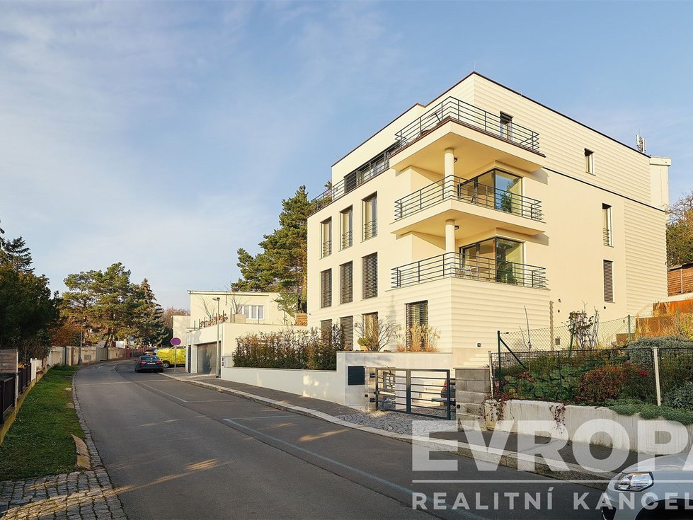Pronájem bytu 4+kk 142 m², Praha