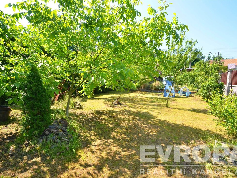 Prodej stavební parcely 591 m², Žabonosy