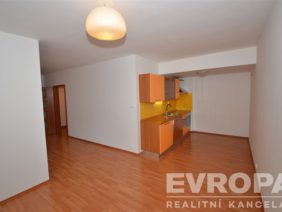 Pronájem bytu 2+kk 61 m², Praha