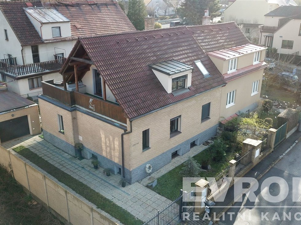 Prodej činžovního domu 225 m², Praha